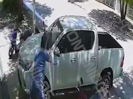 Chaco: escuchaba música muy fuerte, discutió con un vecino y le rompió el parabrisas